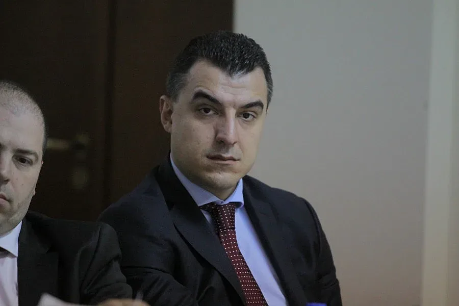 Невероятно е да работиш в малка банка с мисия