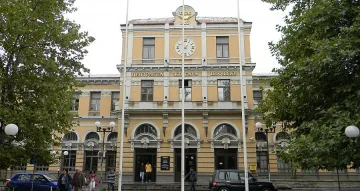 Сигнал за бомба опразни жп гарата в Пловдив