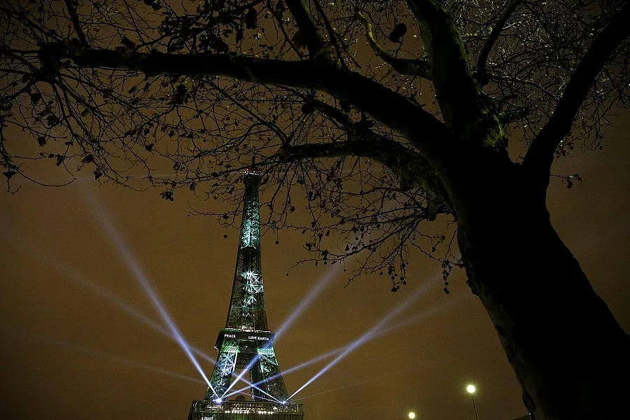 Договарят историческо споразумение за климата