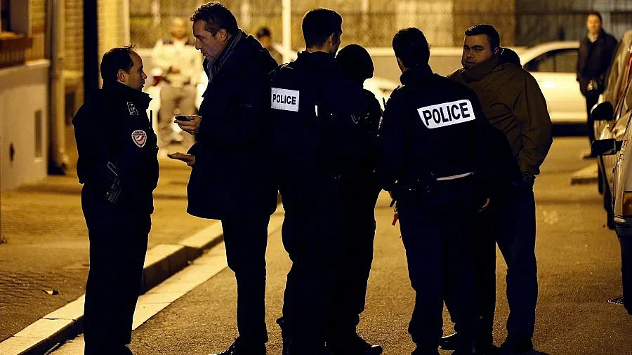 Остри сблъсъци между полиция и демонстранти в Париж