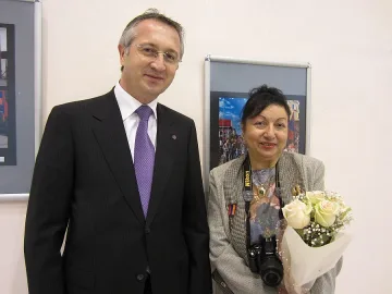 Армения награди фотографката Мари Къналян