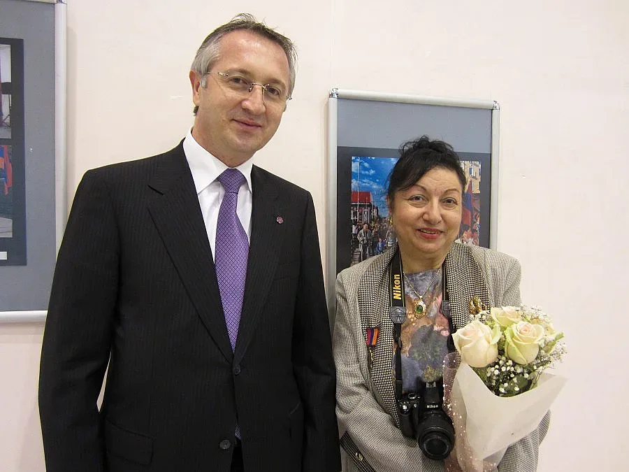 Армения награди фотографката Мари Къналян