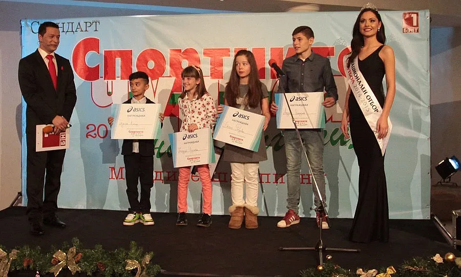 Младите шампиони съживиха българския дух (ОБЗОР)