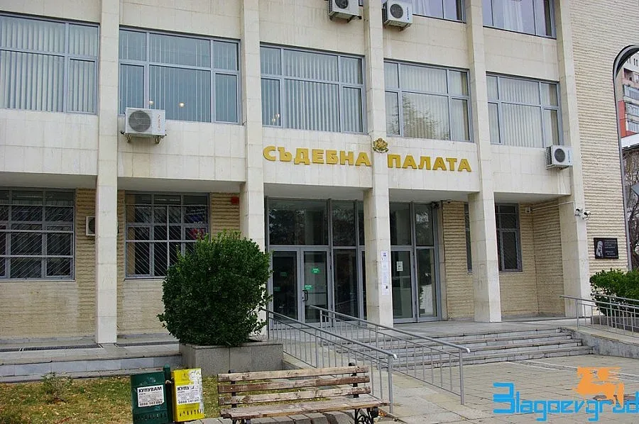 Фризьорка плаща 500 лв. за неиздаден касов бон