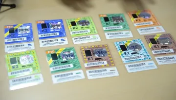 Хиляди излизат на протест срещу поскъпването на винетките