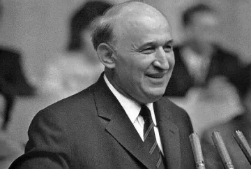 Налудно за Живков