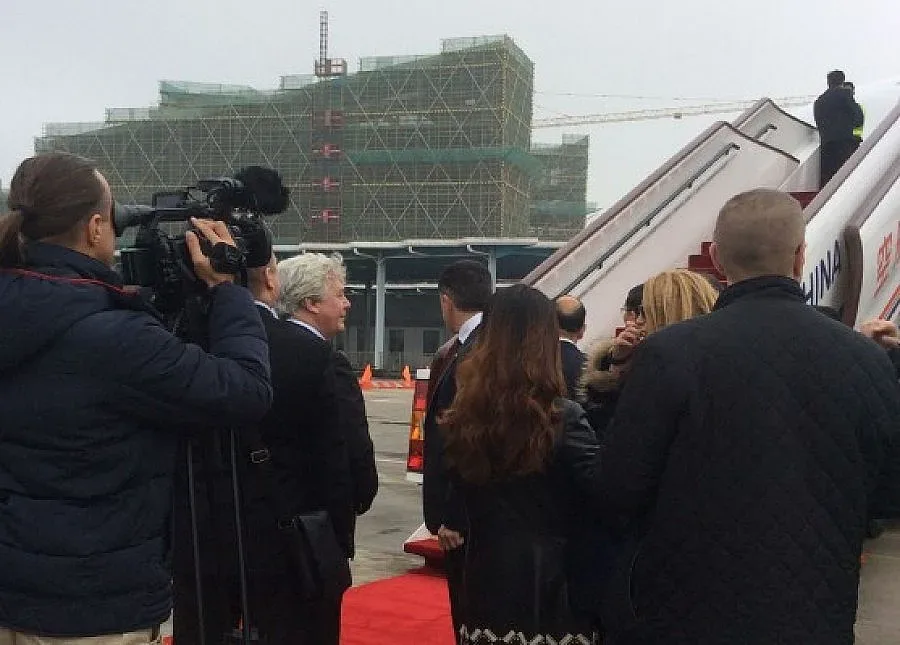 Скандал с българската делегация на летището в Пекин