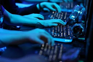 Обучават 30 хил. софтуерни специалисти