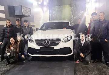 Ценко Чоков се похвали с уникален джип