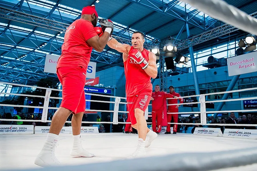 Крият от терористи Кличко и конкурента му