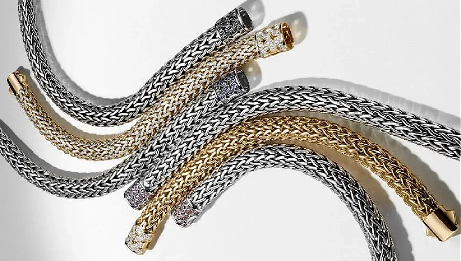 $24 хил. за златна гривна с диаманти