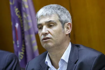 Синдикати искат сваляне  на санкциите срещу Русия