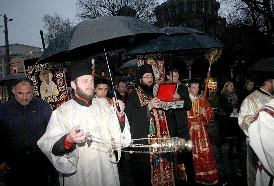 СУ с частица от мощите на св. Климент Охридски