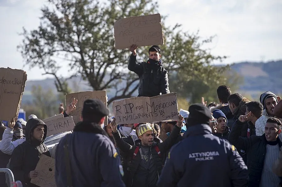 Македония поиска техническа и финансова помощ за мигрантите