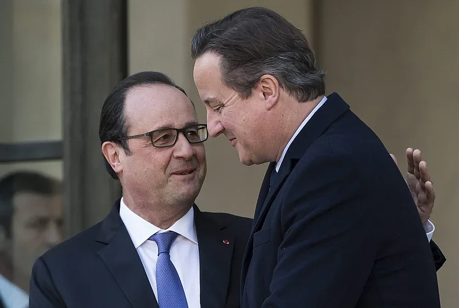 Оланд и Камерън: Трябва да натиснем ИД в Сирия