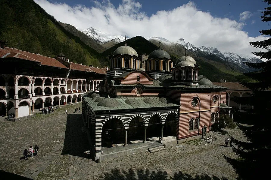 Рилският манастир сред топ дестинациите на планетата