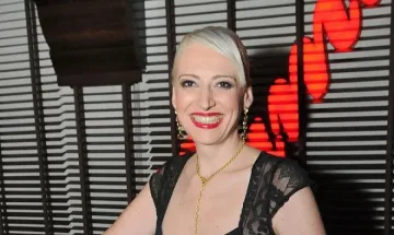 Художници подкрепиха акция на "Докосни дъгата"