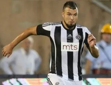 Божинов с гол за "Партизан"