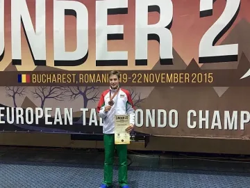 Кало Бинев с титла пo таекуондо