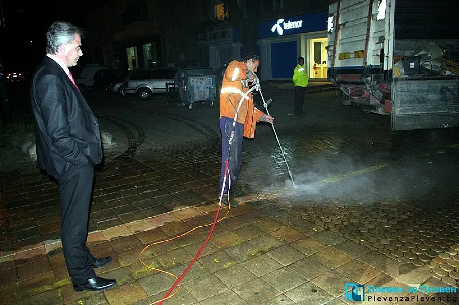 Кметът заличава вело мацаницата в Плевен