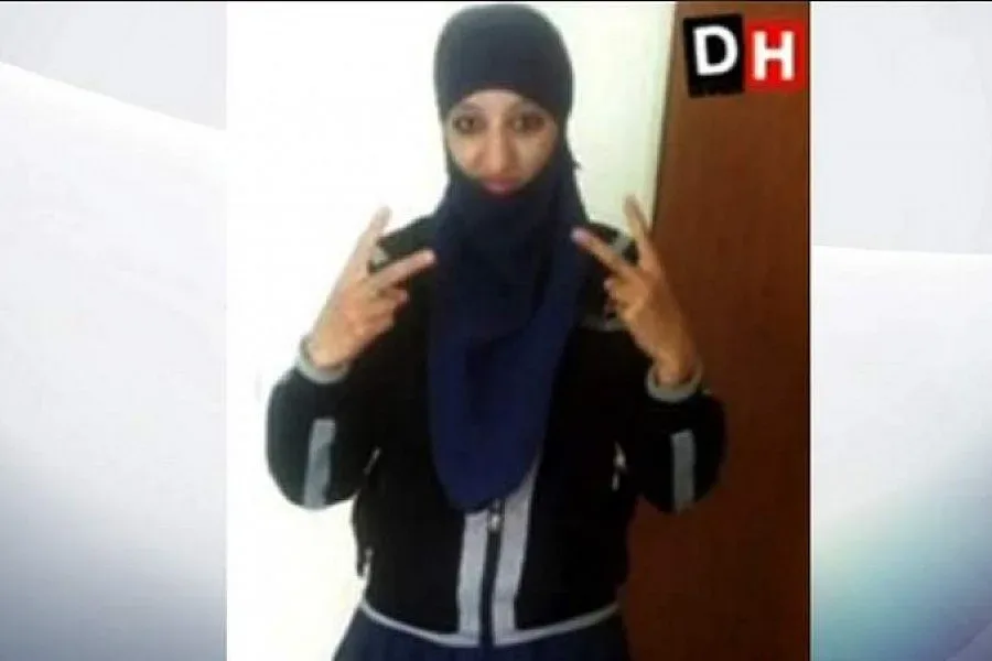 Последните секунди на шахидката, взривила се в Париж (ВИДЕО)