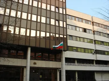 Отцепиха района около българското посолство в Берлин