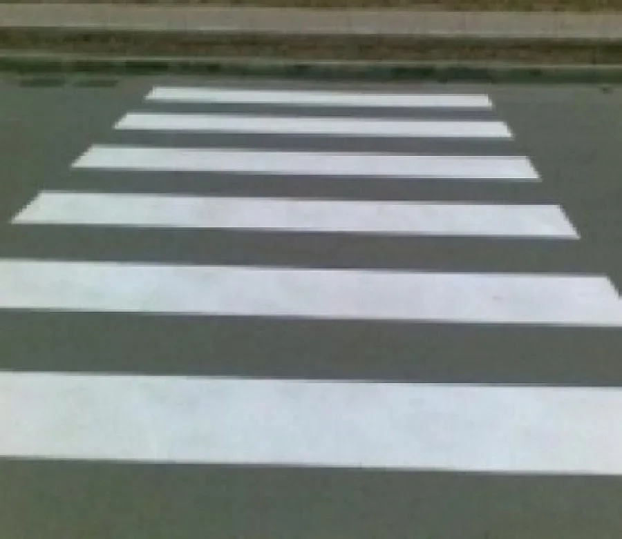 Стар шофьор блъсна жена на „зебра”