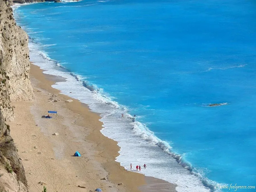 Силно земетресение заличи плажа Егремни в Гърция (ВИДЕО)