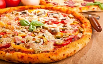 Руснак се ожени за пица