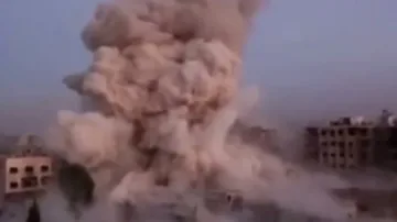 Пепел и смърт: Франция отвърна на удара (ВИДЕО)