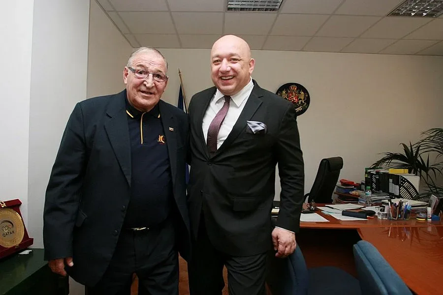 Кралев прие Димитър Пенев, среща с клуба на ветераните до дни