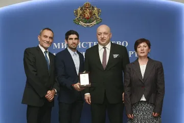 Кралев награди Дизела за рекорда му "Ком-Емине"