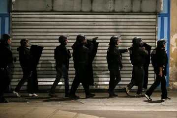 Убиха трети терорист в парижкото предградие