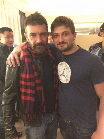 Буковска става съпруга на Бандерас