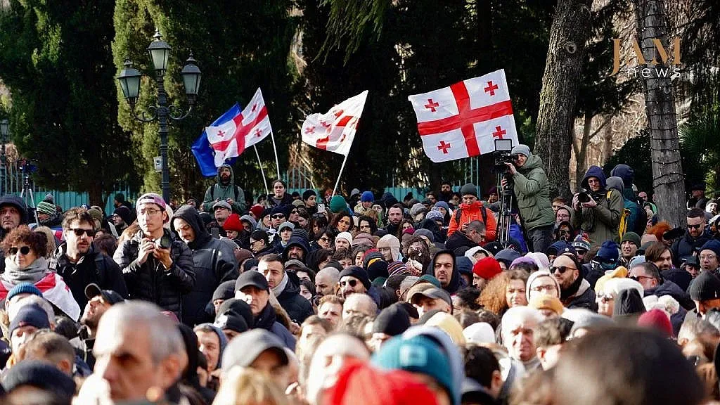 Напрежение в Грузия. Невиждана смяна на властта