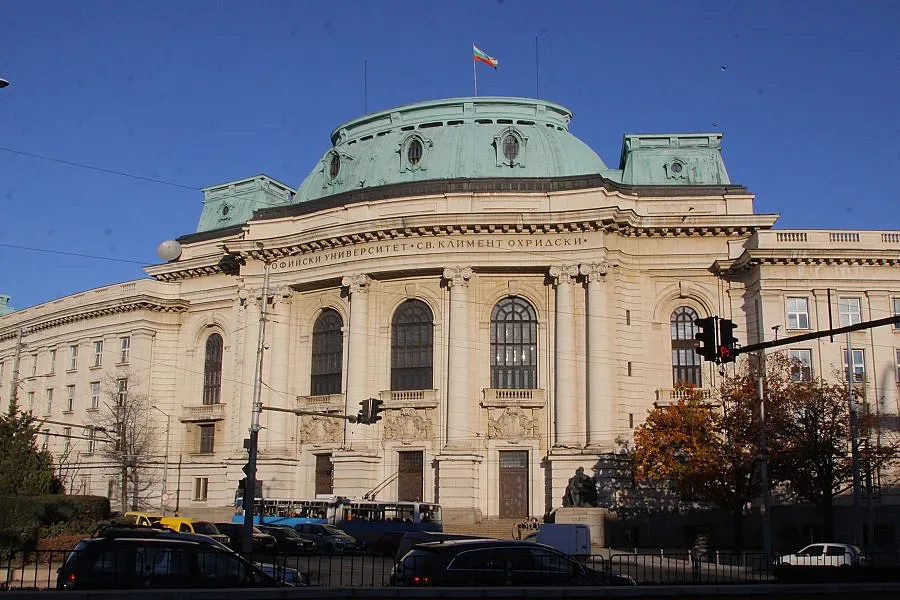 Алма Матер избира нов ректор