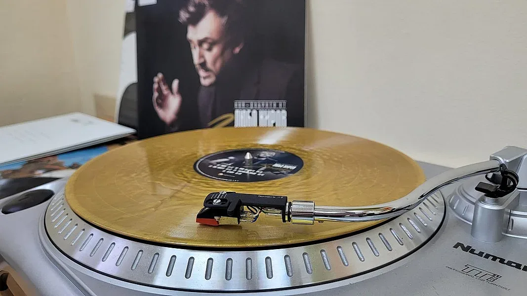 Легенда от 1994 г. възкръсва в нова фабрика до София. Всичко се променя