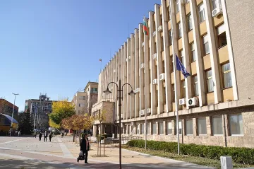 Хасково почетете жертвите в Париж със свалено знаме на ЕС