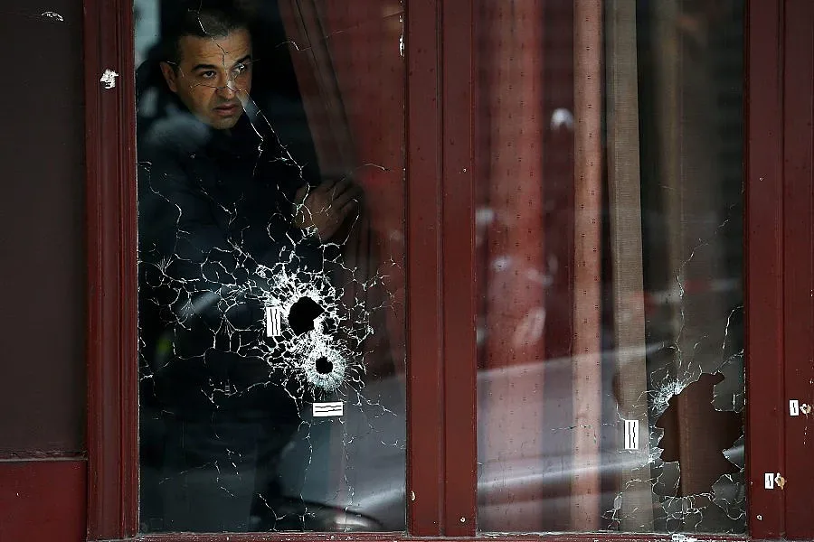 Оцелял от "Хейзел" оживя и в Париж