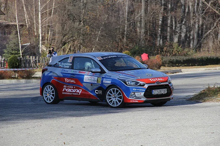 Екипажът Геров/Костадинов поведоха на рали „Средна гора“