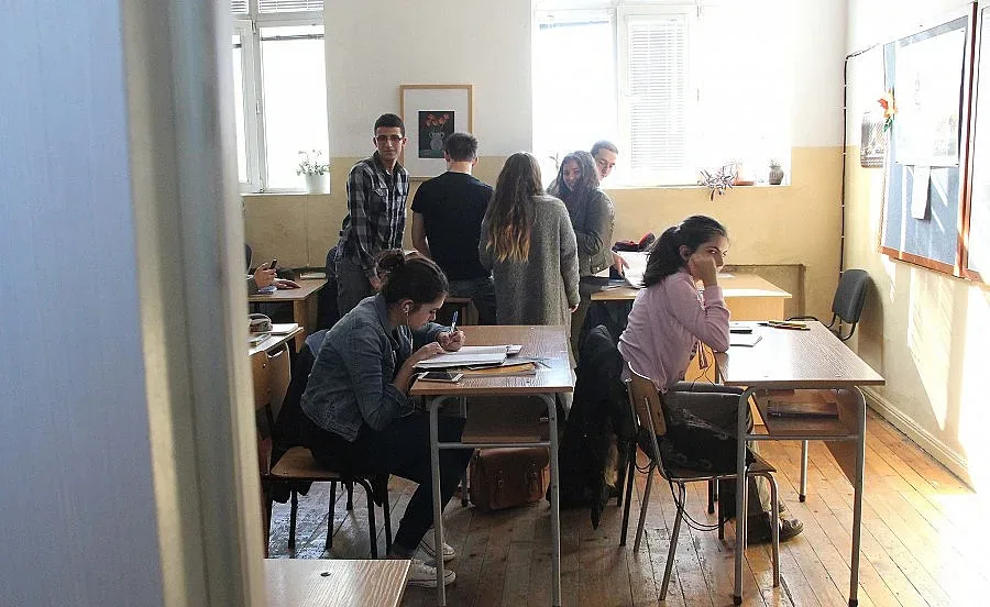 Пропастта между бедни и богати зейва в първи клас