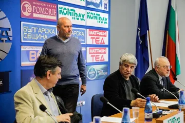 Проф. Овчаров: Вартоломей не е православен папа