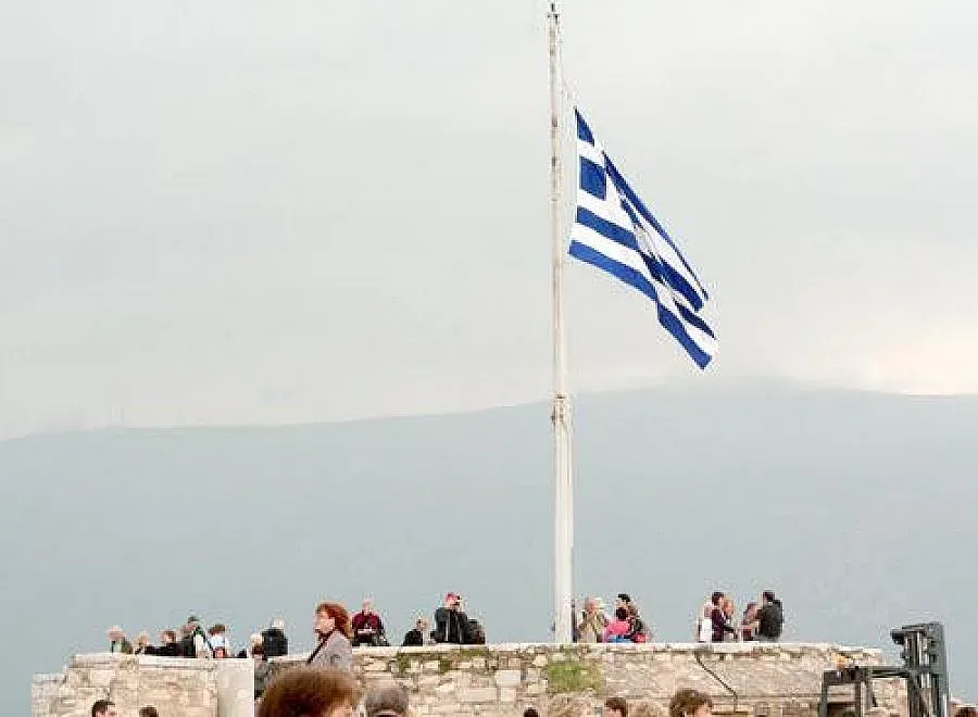 Атина се надява на 2 млрд. евро утре