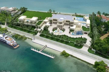 Продават за $159 млн. дворец на плажа
