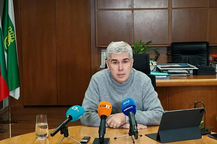 Министър Малинов със спешни мерки в Габрово. Кога ще има ток