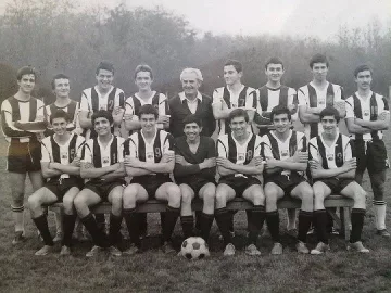 Загадката: Кое е това момче?