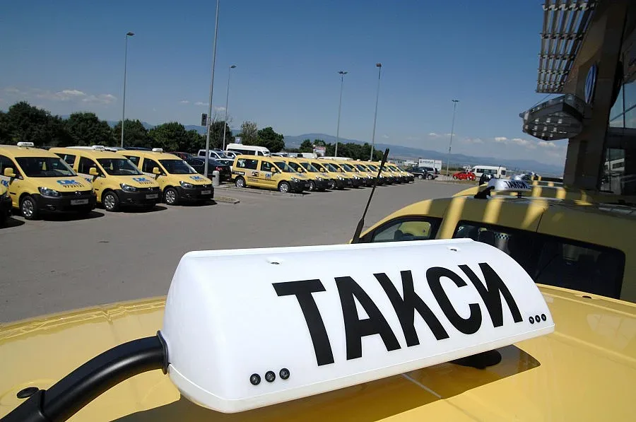 Депутатите отхвърлиха патентния данък за такститата