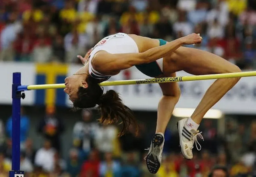 Белгиец топи Венева за измама, тя го реже