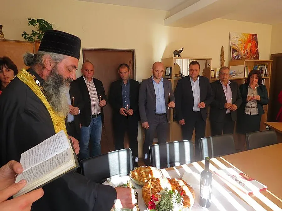 С водосвет тръгна новия мандат на кмета на Добринище