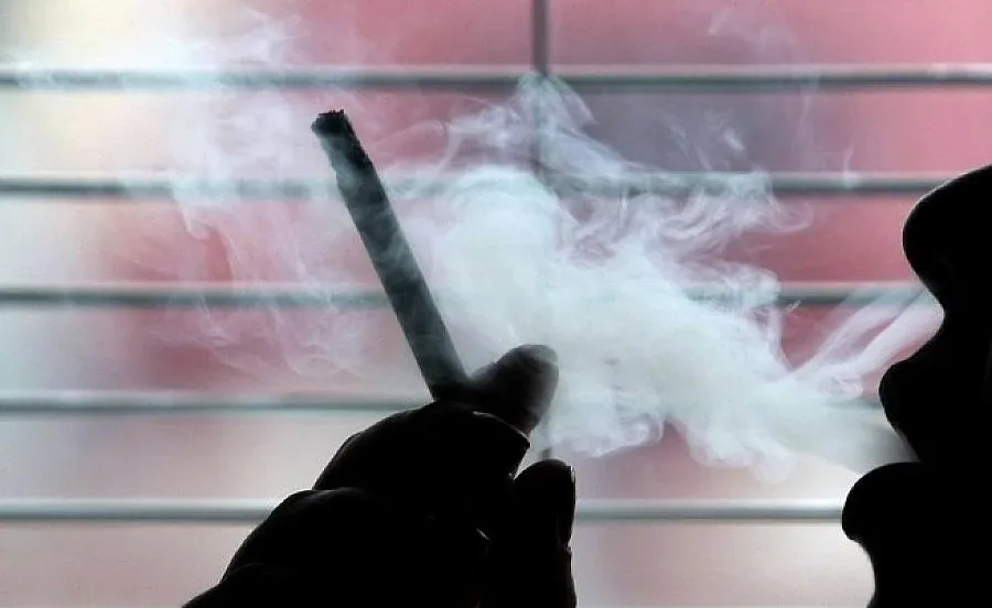 Цигарите поскъпват от догодина